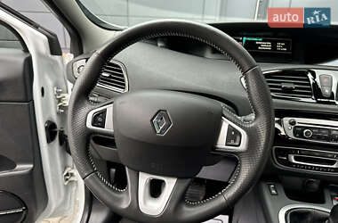 Минивэн Renault Grand Scenic 2012 в 