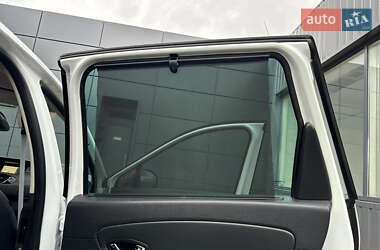 Минивэн Renault Grand Scenic 2012 в 