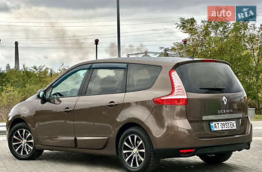 Минивэн Renault Grand Scenic 2011 в 