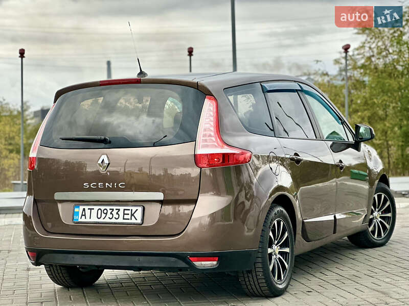 Мінівен Renault Grand Scenic 2011 в Кропивницькому