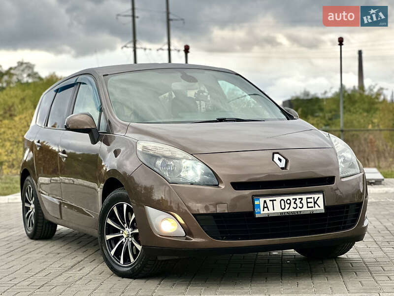 Мінівен Renault Grand Scenic 2011 в Кропивницькому