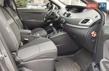 Минивэн Renault Grand Scenic 2013 в 