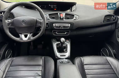 Минивэн Renault Grand Scenic 2011 в 