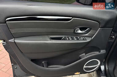 Минивэн Renault Grand Scenic 2011 в 
