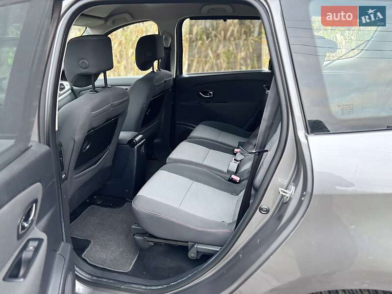 Минивэн Renault Grand Scenic 2013 в Рожище