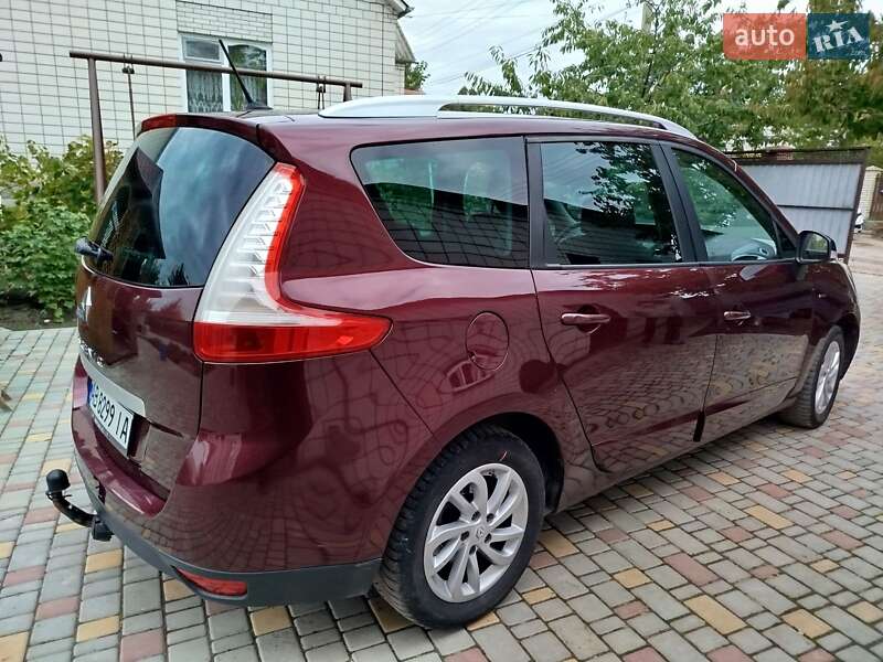 Минивэн Renault Grand Scenic 2015 в Жмеринке