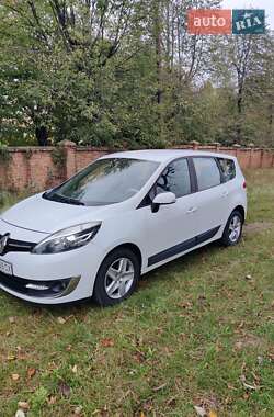 Минивэн Renault Grand Scenic 2013 в 