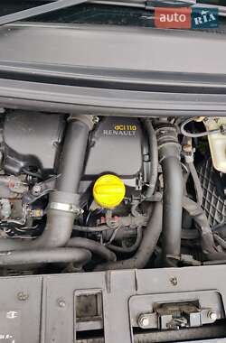 Минивэн Renault Grand Scenic 2013 в 