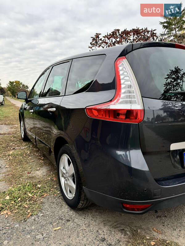 Минивэн Renault Grand Scenic 2011 в Котельве