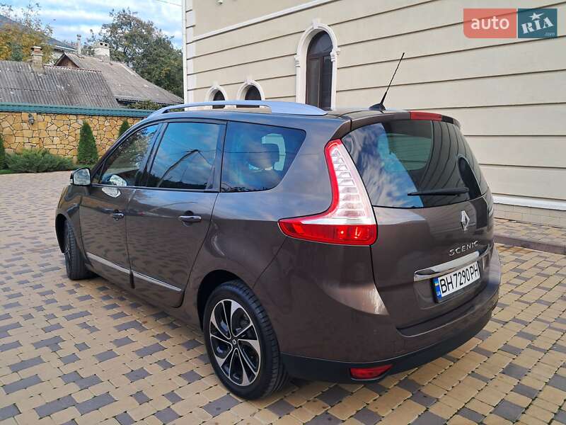 Минивэн Renault Grand Scenic 2013 в Могилев-Подольске