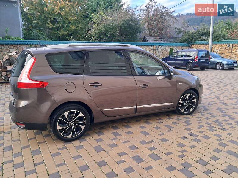 Минивэн Renault Grand Scenic 2013 в Могилев-Подольске