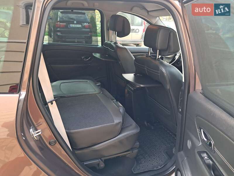Минивэн Renault Grand Scenic 2013 в Могилев-Подольске
