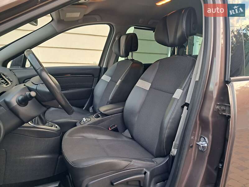 Минивэн Renault Grand Scenic 2013 в Могилев-Подольске