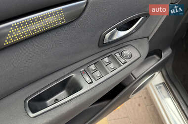 Минивэн Renault Grand Scenic 2010 в 