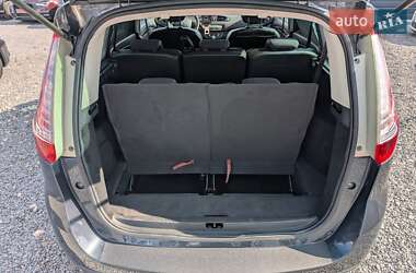 Минивэн Renault Grand Scenic 2011 в 