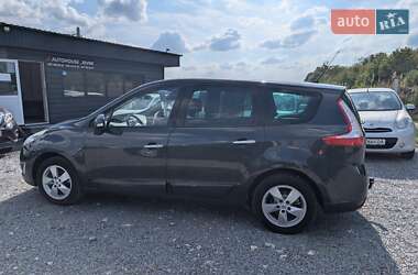 Минивэн Renault Grand Scenic 2011 в 