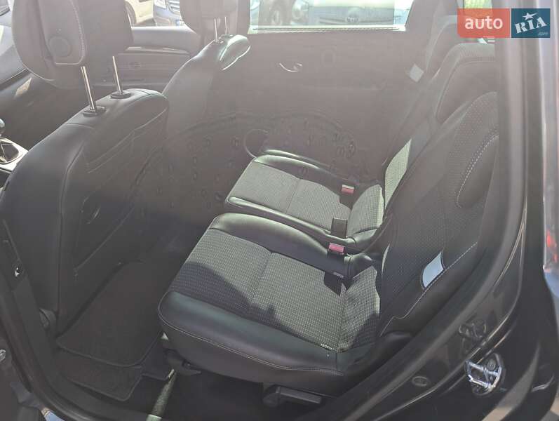 Мінівен Renault Grand Scenic 2011 в Рівному фото 31 Мінівен Renault Grand Scenic 2011 в Рівному