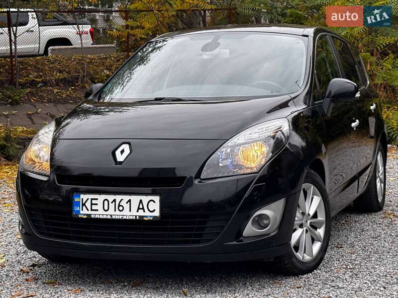 Renault Grand Scenic 2011