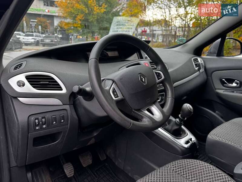 Мінівен Renault Grand Scenic 2011 в Дніпрі