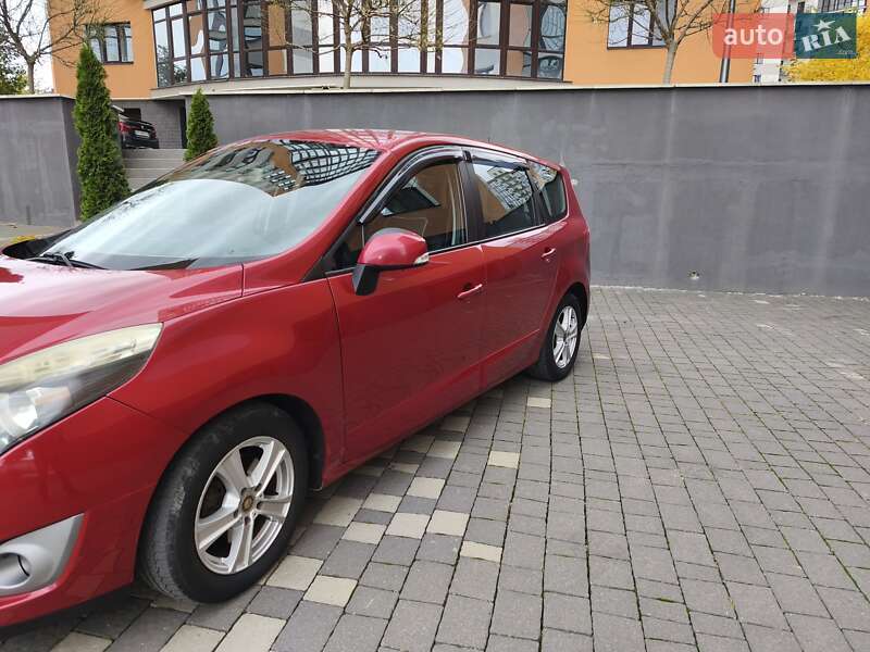 Минивэн Renault Grand Scenic 2011 в Ивано-Франковске