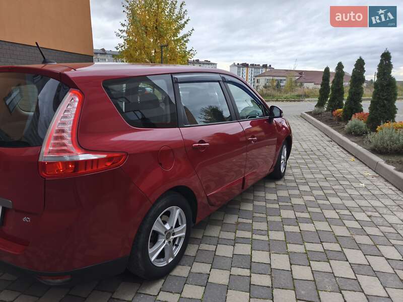 Минивэн Renault Grand Scenic 2011 в Ивано-Франковске