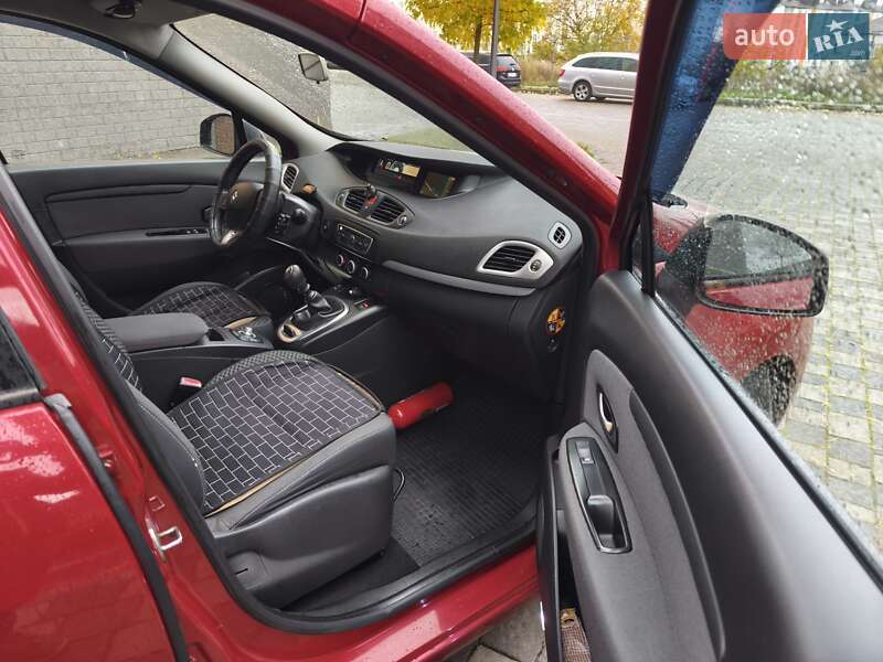 Минивэн Renault Grand Scenic 2011 в Ивано-Франковске