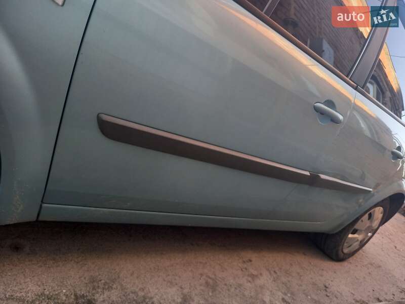 Минивэн Renault Grand Scenic 2006 в Виннице