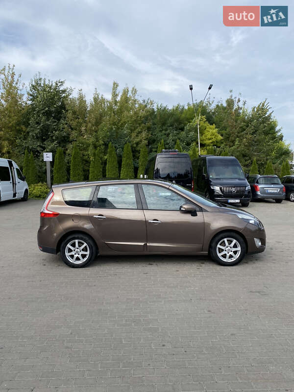 Минивэн Renault Grand Scenic 2010 в Ровно