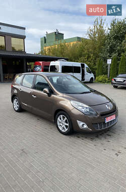 Renault Grand Scenic 2010