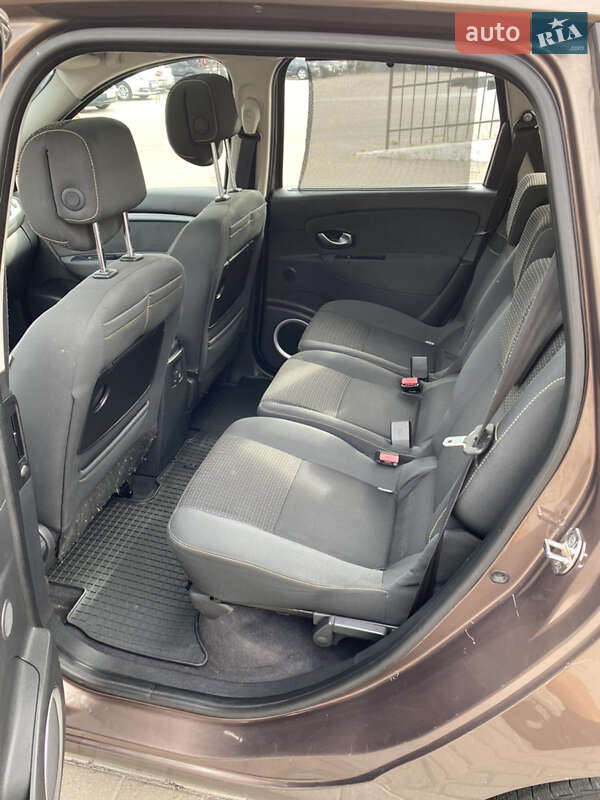 Минивэн Renault Grand Scenic 2010 в Ровно
