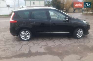Минивэн Renault Grand Scenic 2012 в 