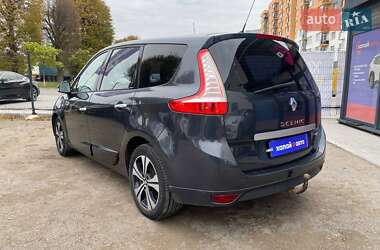 Минивэн Renault Grand Scenic 2011 в 