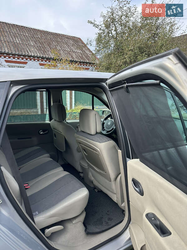 Минивэн Renault Grand Scenic 2005 в Житомире