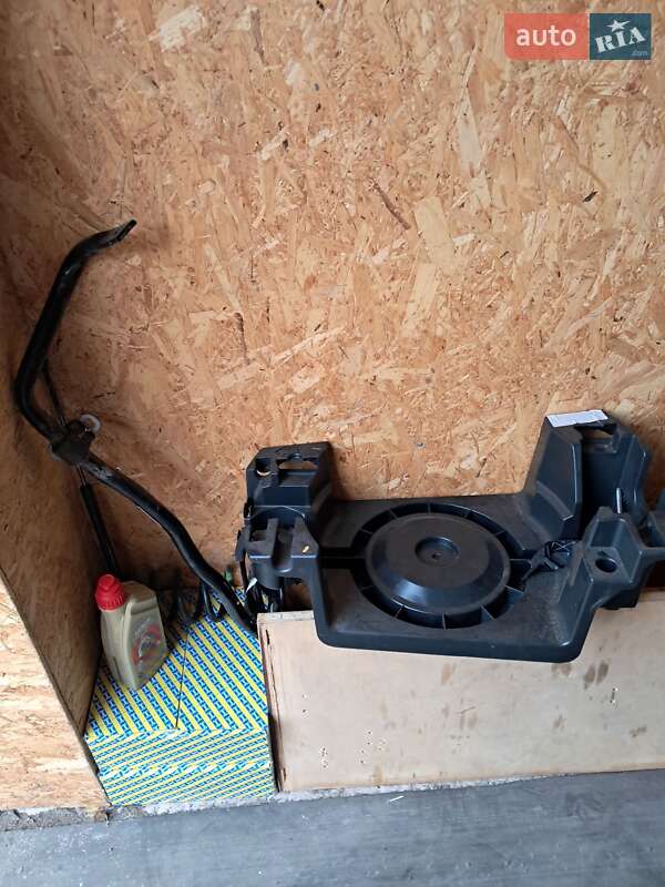 Мінівен Renault Grand Scenic 2017 в Києві фото 25 Мінівен Renault Grand Scenic 2017 в Києві