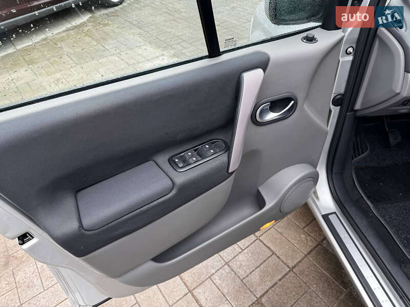 Мінівен Renault Grand Scenic 2008 в Дніпрі фото 7 Мінівен Renault Grand Scenic 2008 в Дніпрі
