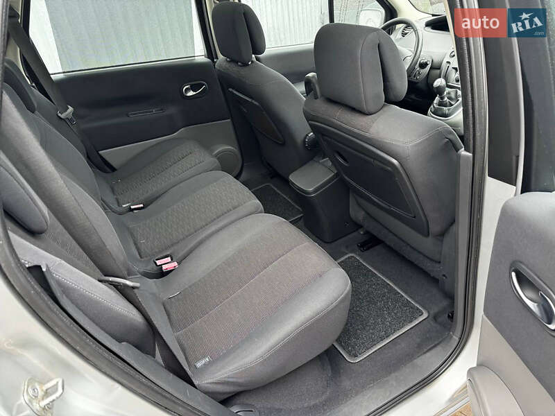 Мінівен Renault Grand Scenic 2008 в Дніпрі фото 14 Мінівен Renault Grand Scenic 2008 в Дніпрі