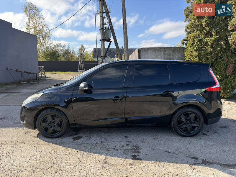 Минивэн Renault Grand Scenic 2011 в Дубровице