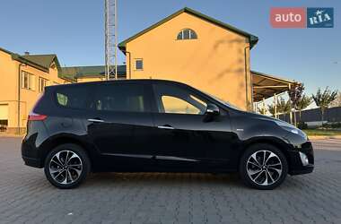 Минивэн Renault Grand Scenic 2011 в 