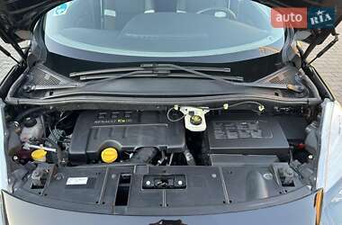 Минивэн Renault Grand Scenic 2011 в 
