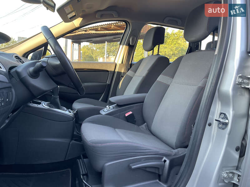 Минивэн Renault Grand Scenic 2014 в Черновцах фото 16 Минивэн Renault Grand Scenic 2014 в Черновцах
