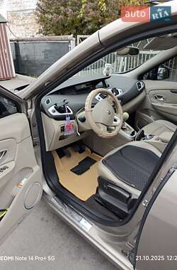 Renault Grand Scenic 2010