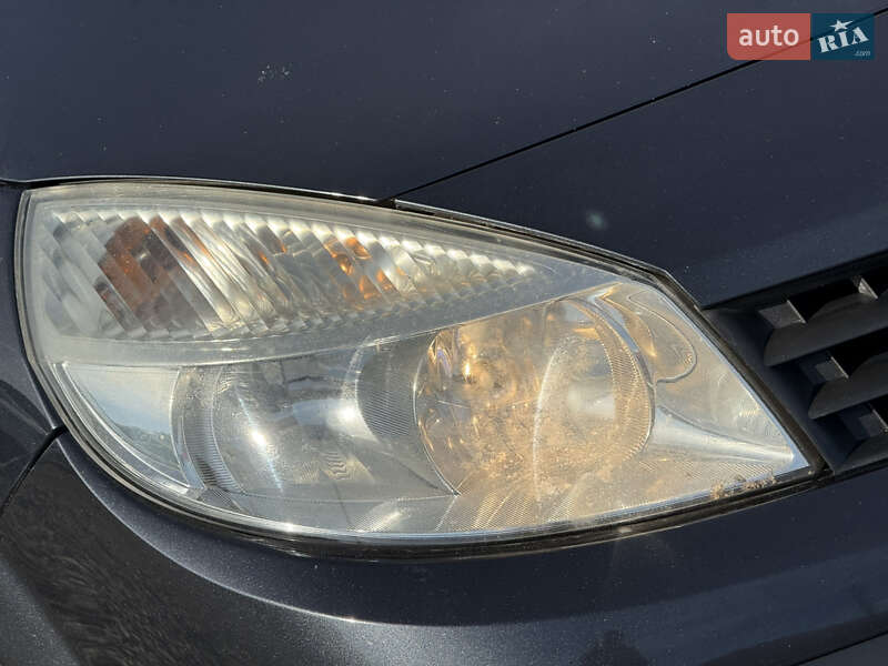 Минивэн Renault Grand Scenic 2005 в Стрые