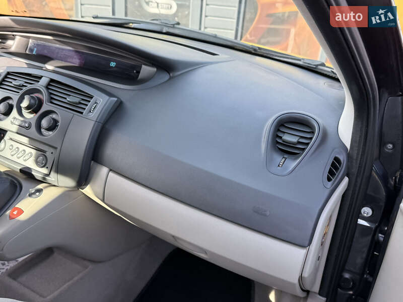 Минивэн Renault Grand Scenic 2005 в Стрые