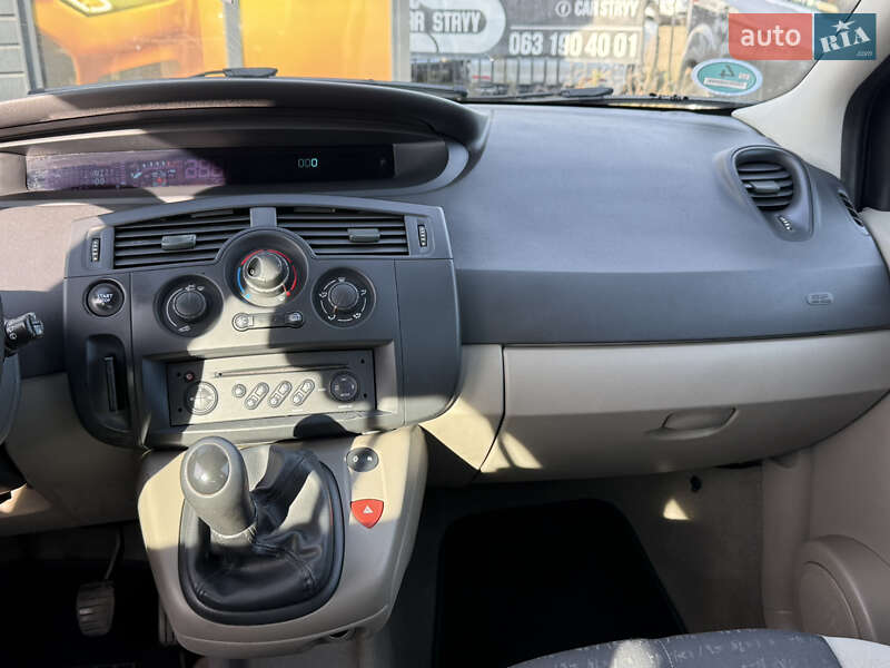 Минивэн Renault Grand Scenic 2005 в Стрые