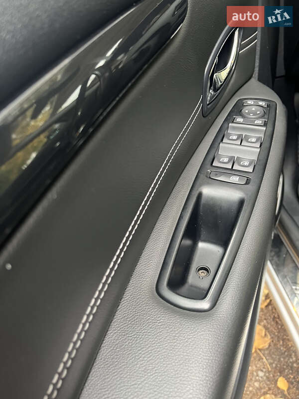 Минивэн Renault Grand Scenic 2015 в Вольногорске