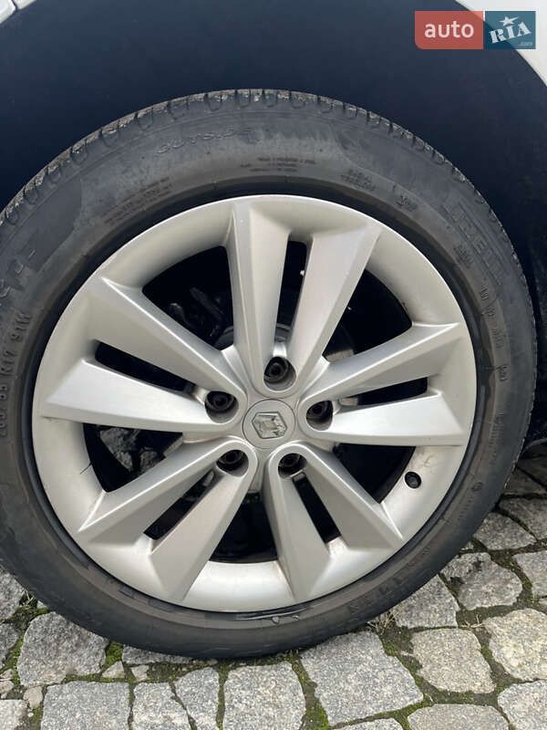 Минивэн Renault Grand Scenic 2015 в Вольногорске