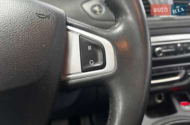 Минивэн Renault Grand Scenic 2012 в 