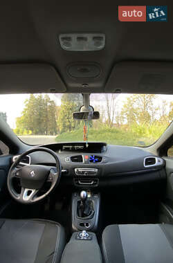 Минивэн Renault Grand Scenic 2010 в 