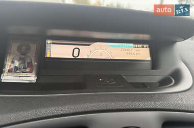 Минивэн Renault Grand Scenic 2010 в 