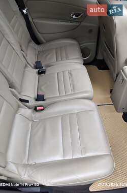 Минивэн Renault Grand Scenic 2010 в 